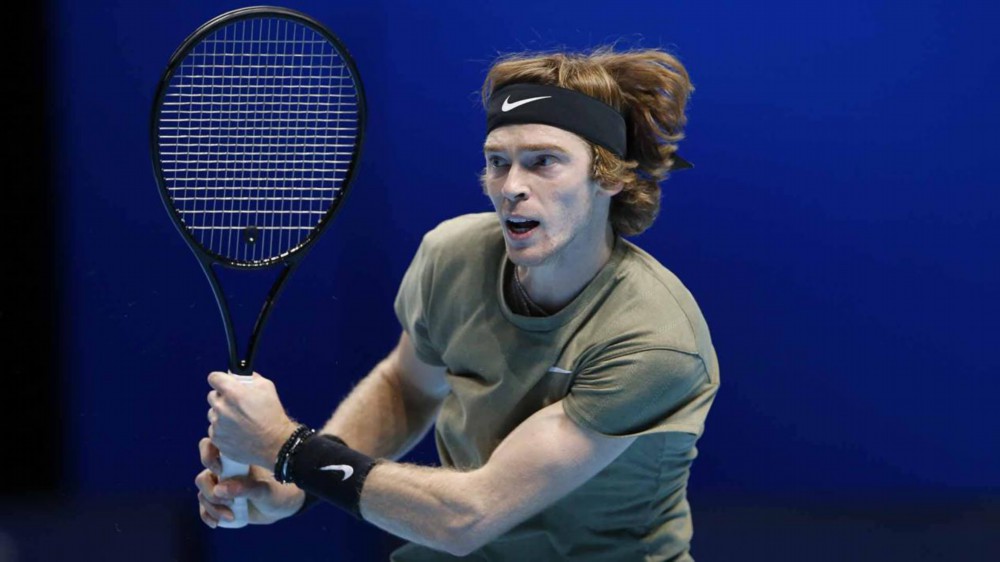 瓦解对手防 瓦解对手防