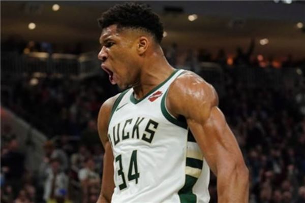 随着篮球战 随着篮球战