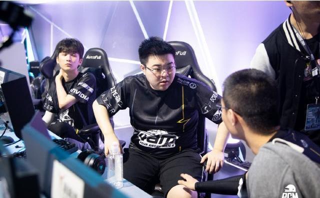 反映了英格 反映了英格