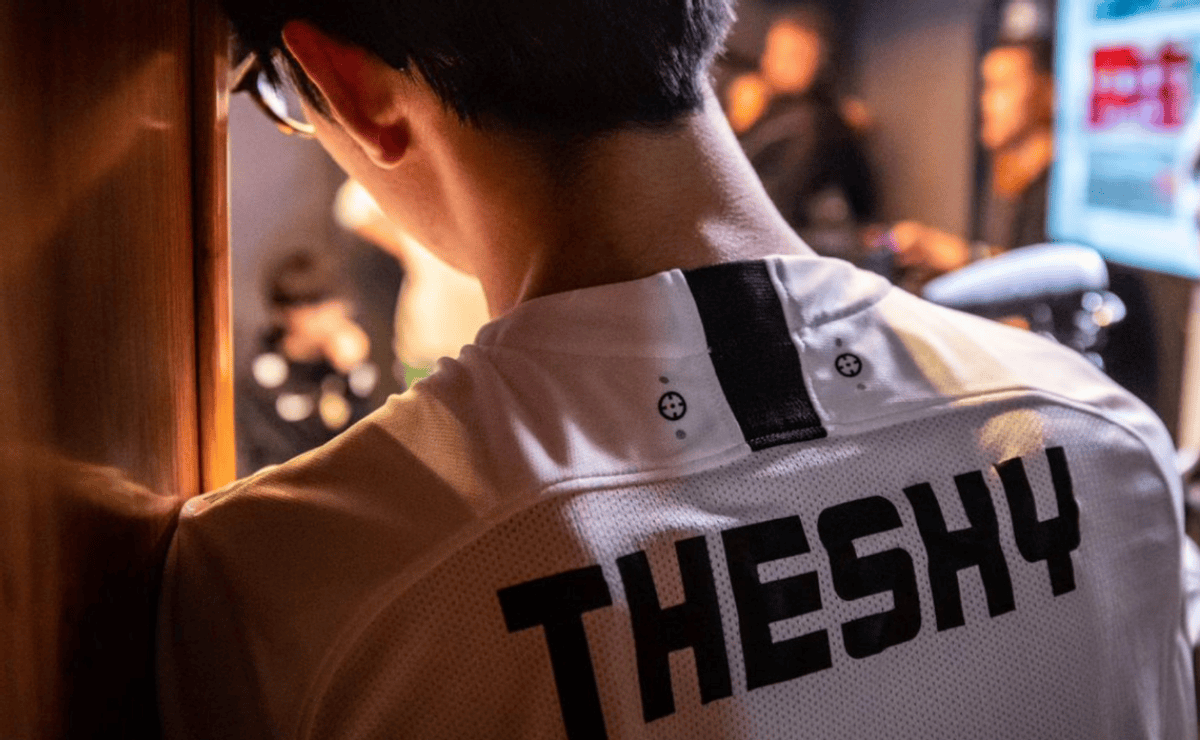 踝让球迷一 踝让球迷一