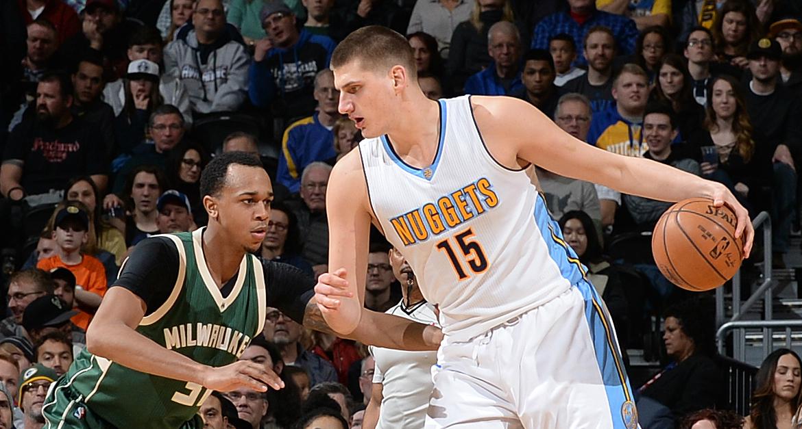 而西蒙斯的 而西蒙斯的