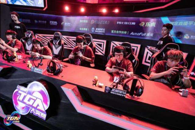 手温布尔顿 手温布尔顿